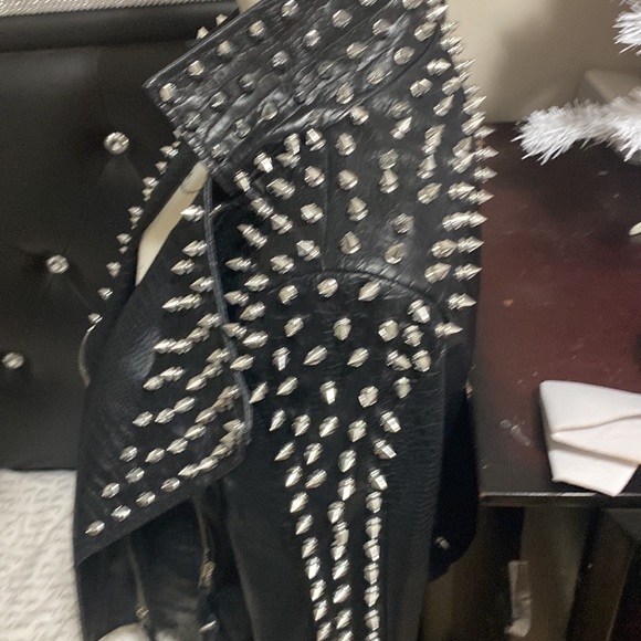 Spike Jacket - Picture 3 of 4